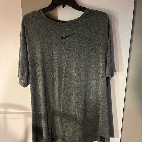 NIKE MENS SET OF 3 ATHLETIC SHIRTS SIZE XXL - Picture 8 of 10